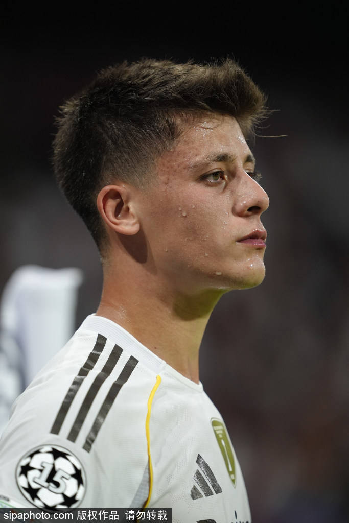 姆巴佩点球双响助皇马逆转马赛，欧冠点球王者名副其实！