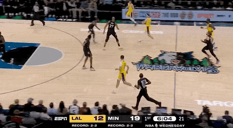 湖人绝杀！里夫斯压哨绝杀！排队给拉拉维亚道歉...