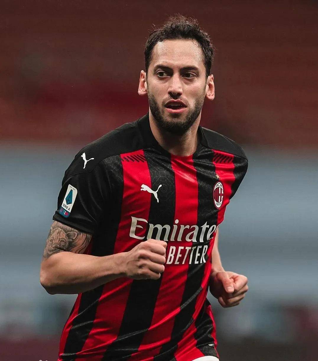 多变的恰尔汗奥卢!