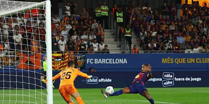 欧冠首轮:多纳鲁马助曼城信心大增,巴塞罗那轮换效果显著