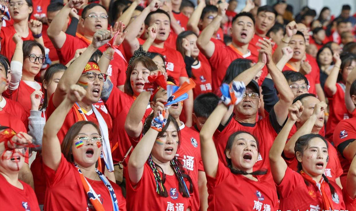 苏超总决赛门票抢购难度远超欧冠,中签率1%