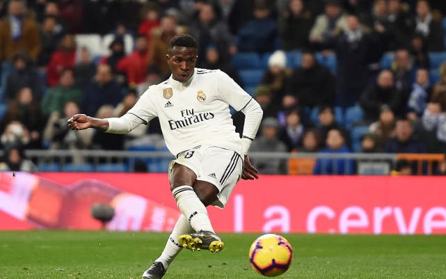 巴西球员欧冠射手榜前五:内马尔崭露头角