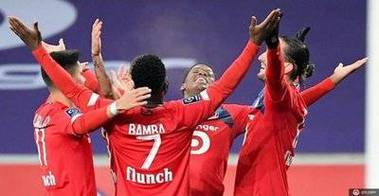 里尔进攻强势但防线失球，里昂防守稳固，两队争夺欧冠资格，吉鲁与拉卡泽特国脚德比。