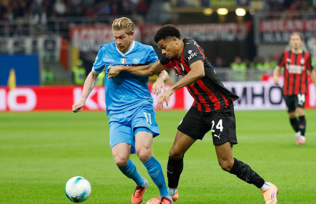 AC米兰欧冠疲劳可乘,那不勒斯攻击组合引人期待