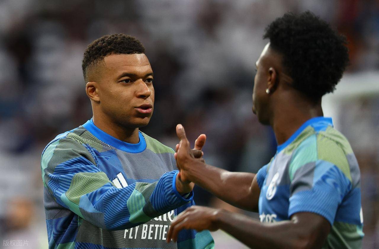 本泽马:姆巴佩能不断进球,想赢得欧冠需要维尼修斯的配合!