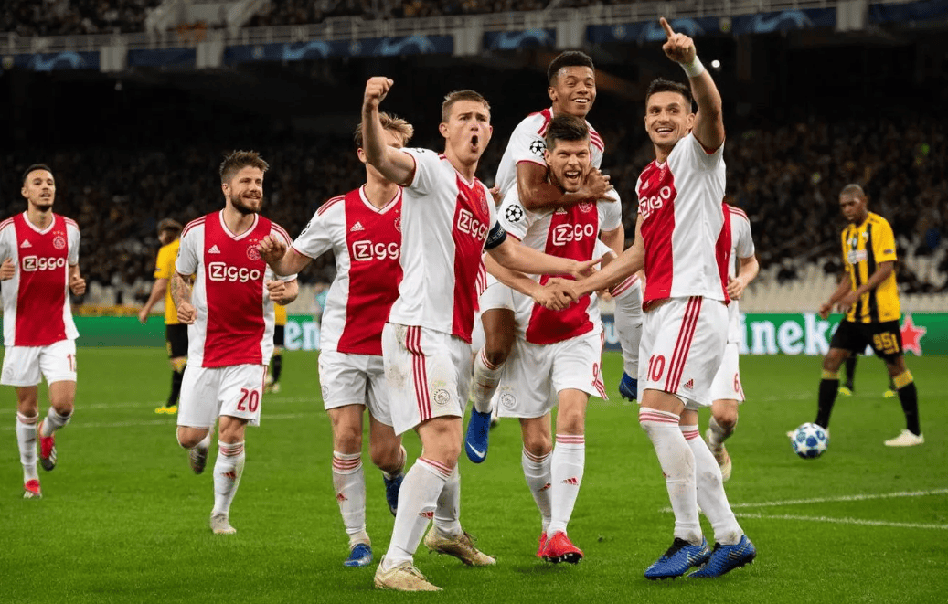 欧冠：卡拉巴赫 VS 阿贾克斯