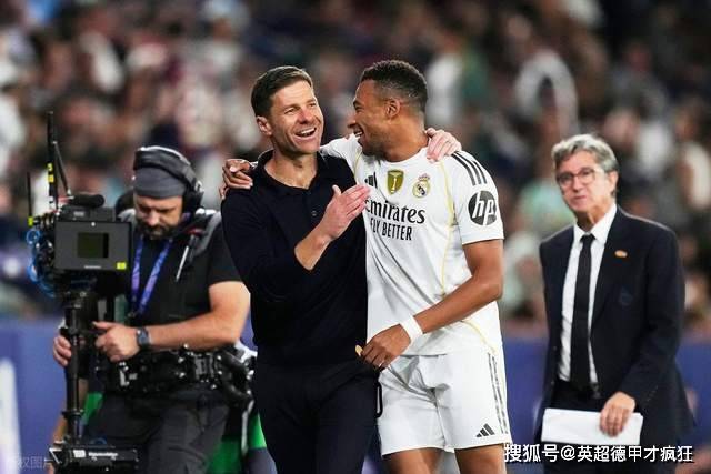 皇马阿隆索的命运掌握在恩师瓜迪奥拉的手中!欧冠一战决定去留!