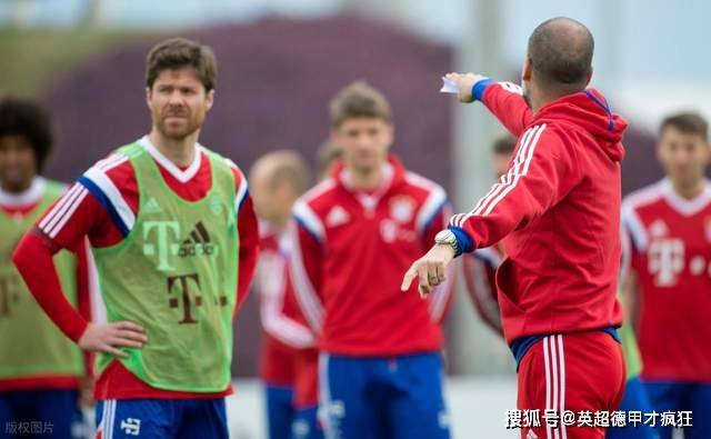 皇马阿隆索的命运掌握在恩师瓜迪奥拉的手中!欧冠一战决定去留!