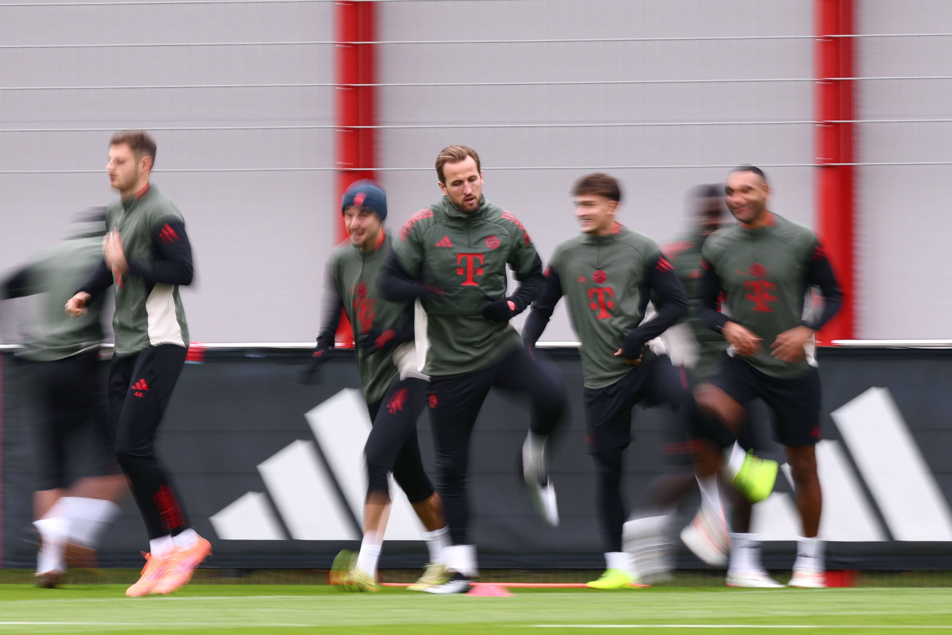 （外代二线）足球——欧冠联赛：拜仁慕尼黑赛前备战