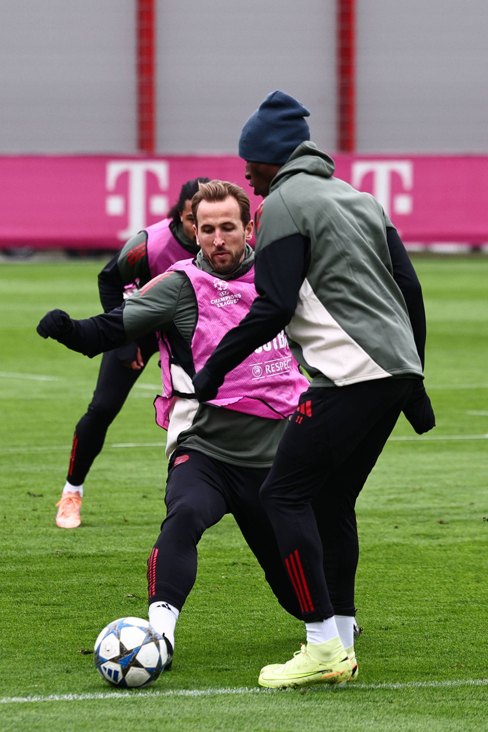 （外代二线）足球——欧冠联赛：拜仁慕尼黑赛前备战