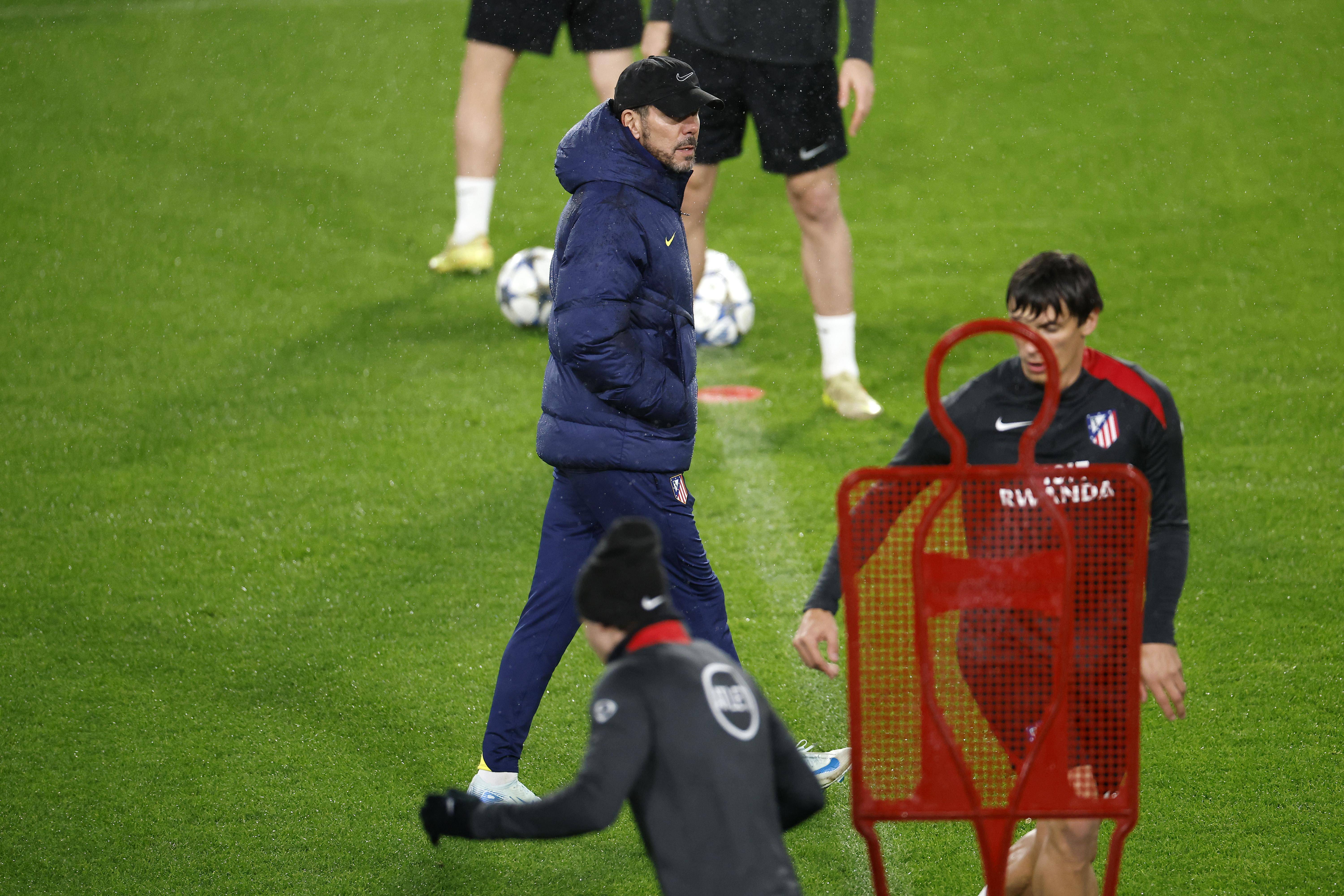 （外代二线）足球——欧冠联赛：马竞赛前备战