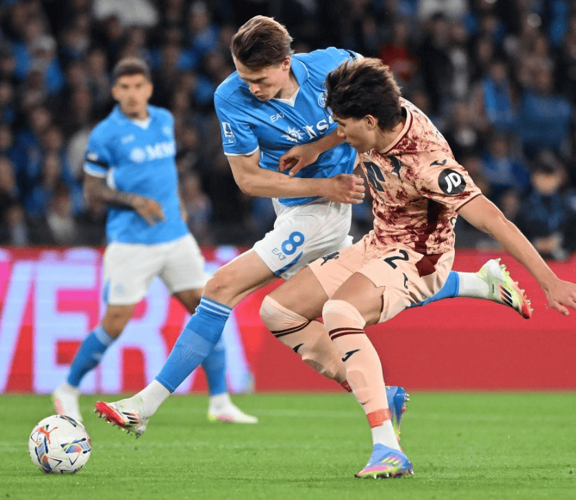 欧冠——本菲卡 VS 那不勒斯 比分预测!